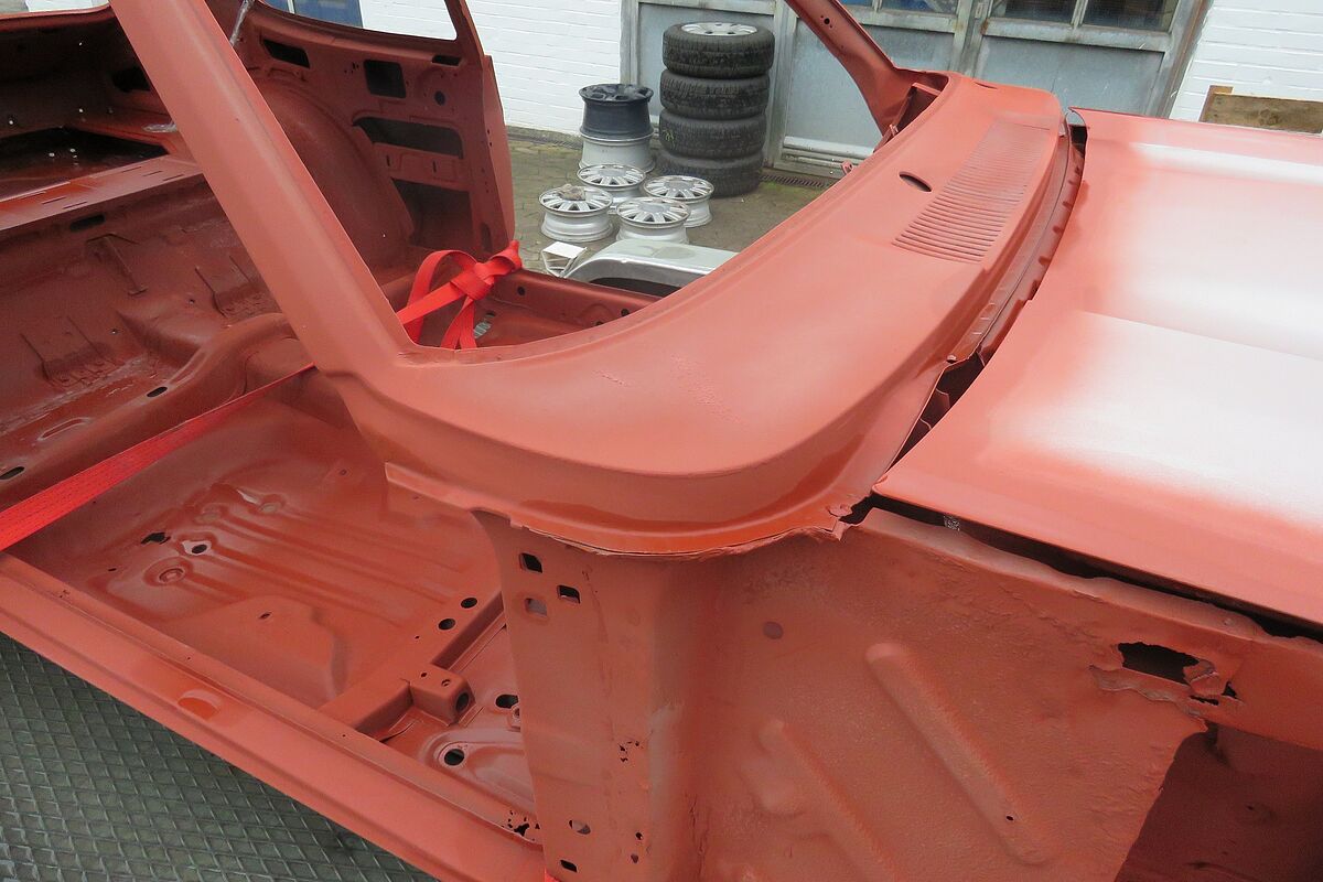 Aktuell bei uns in Arbeit : Ford Capri Rohkarosserie error_file_does_not_exist