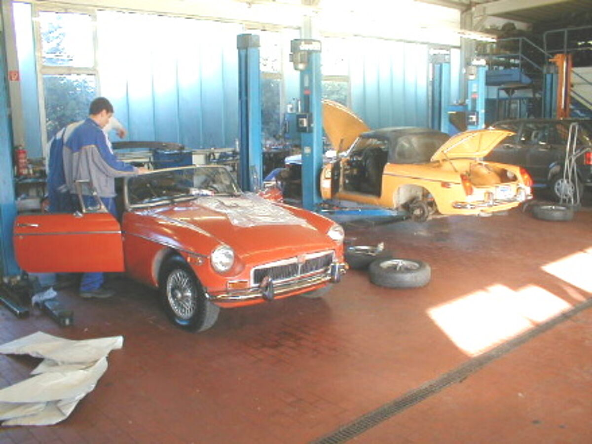 Wartungsarbeiten MGB Roadster error_file_does_not_exist