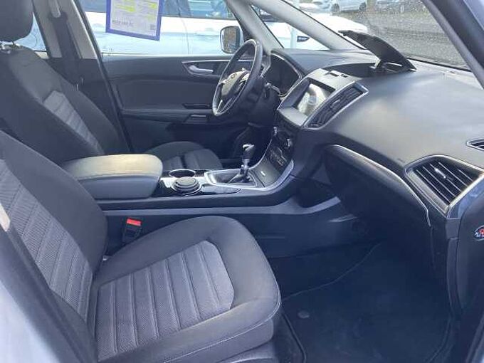 Ford S-MAX Titanium TDCI 7-Sitzer 1. Hdn.