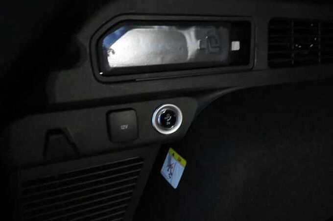 Ford Kuga 2.5 PHEV ST-Line X -30%Pano AHK