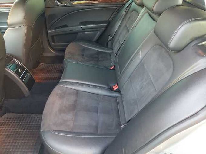 SKODA Superb 4x4 Elegance AHK NAVI