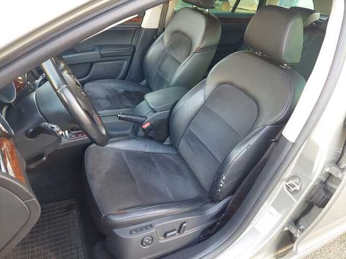 SKODA Superb 4x4 Elegance AHK NAVI