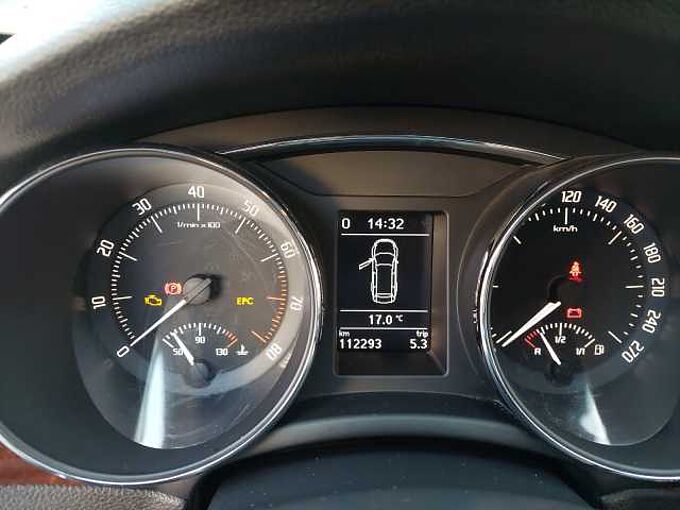 SKODA Superb 4x4 Elegance AHK NAVI