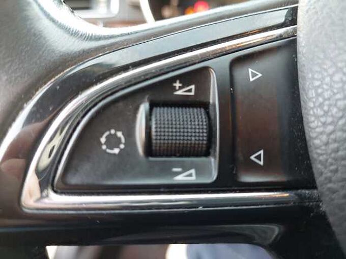 SKODA Superb 4x4 Elegance AHK NAVI