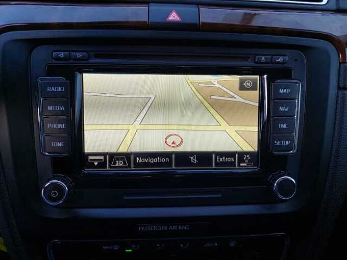 SKODA Superb 4x4 Elegance AHK NAVI