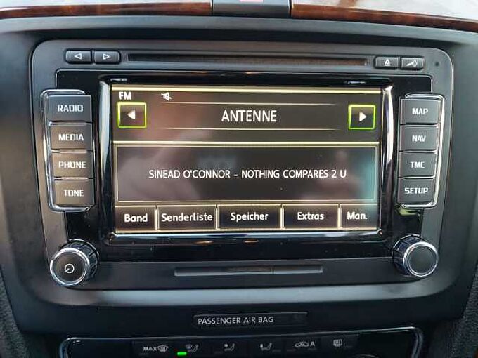 SKODA Superb 4x4 Elegance AHK NAVI