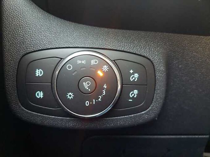 Ford Fiesta 1.1 Cool &Connect 1. Hdn. 35TKM