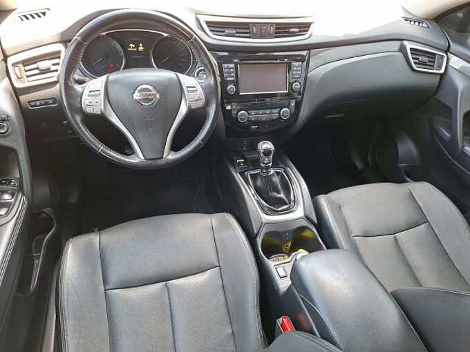 Nissan X-Trail Tekna 4x4 AHK 2000KG