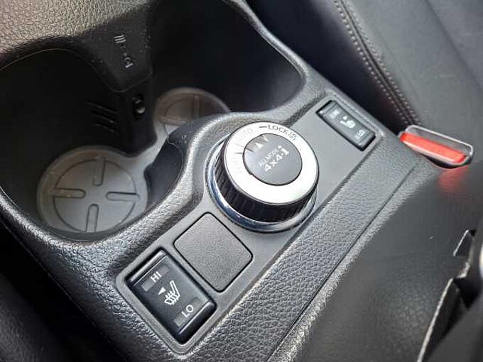 Nissan X-Trail Tekna 4x4 AHK 2000KG