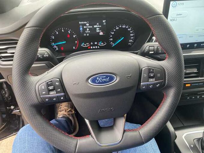 Ford Focus ST-Line Automatic Hybrid B&O