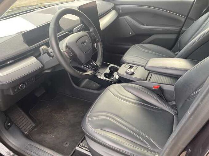 Ford Mustang MACH-E Extended Range Pano Technopak.