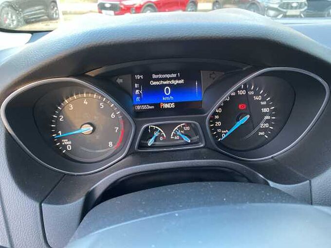 Ford Focus Titanium Automatic Neuer Motor