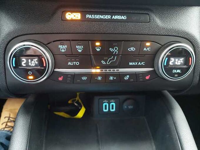 Ford Kuga Titanium PHEV AHK