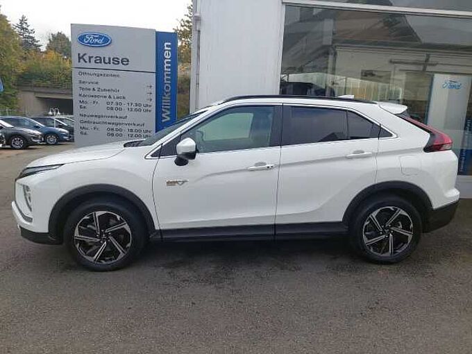 Mitsubishi Eclipse Cross Plug-in Hybrid 4x4 Plug-in Hybrid AHK 1. Hand