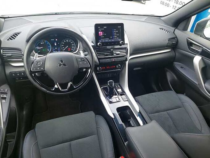 Mitsubishi Eclipse Cross Plug-in Hybrid 4x4 Plug-in Hybrid AHK 1. Hand