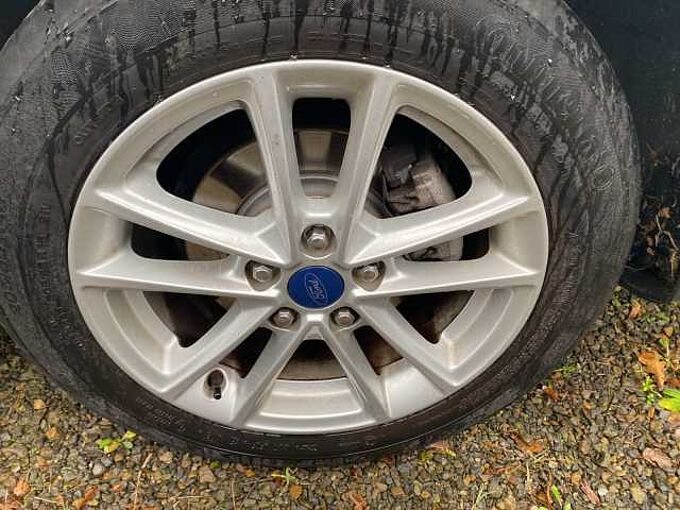 Ford Focus Turnier Business Klimaautom. LM