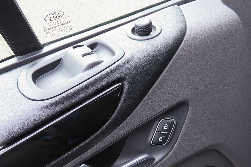 Ford Transit Custom Nugget 320L1 Automatic -25% Limited