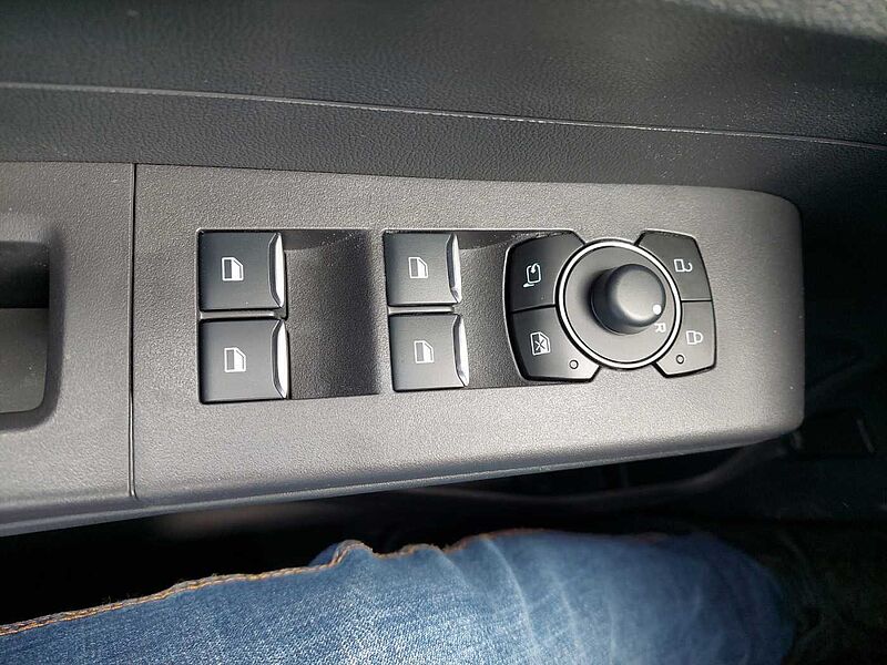 Ford Tourneo Courier Active Automatic Navi