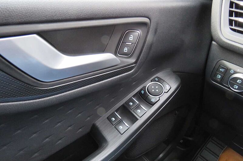 Ford Kuga PHEV ST-LINE X/Pano/AHK/20 Zoll Alu