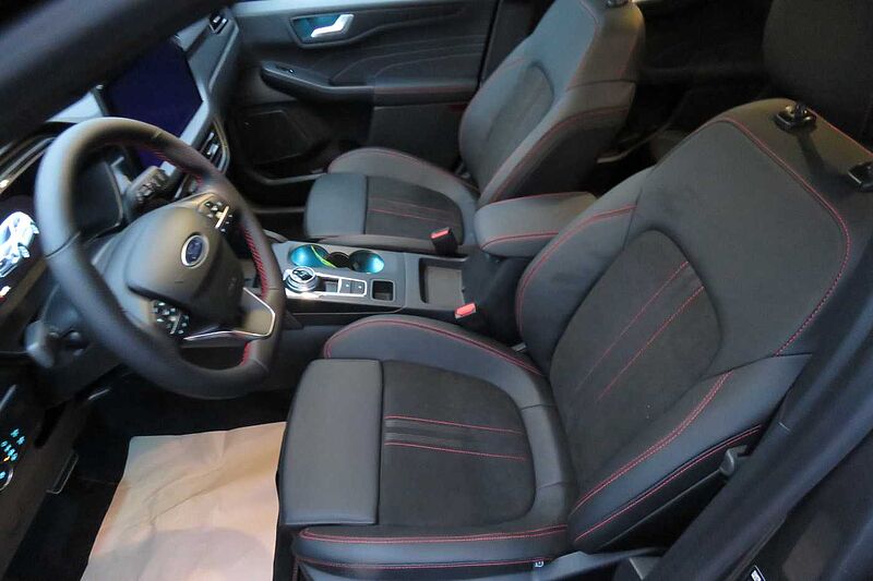 Ford Kuga 2.5 PHEV ST-Line X -30%Pano AHK