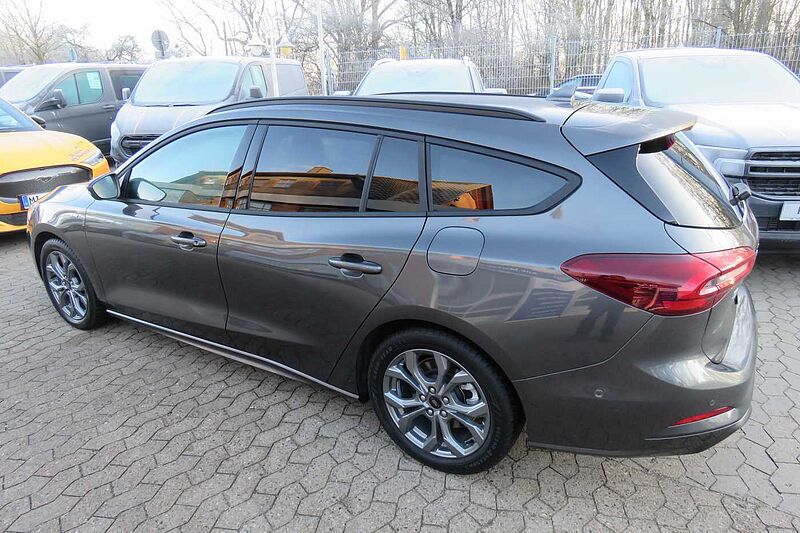 Ford Focus ST-Line X Automatic AHK