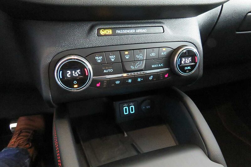 Ford Kuga ST LineX Hybrid Navi