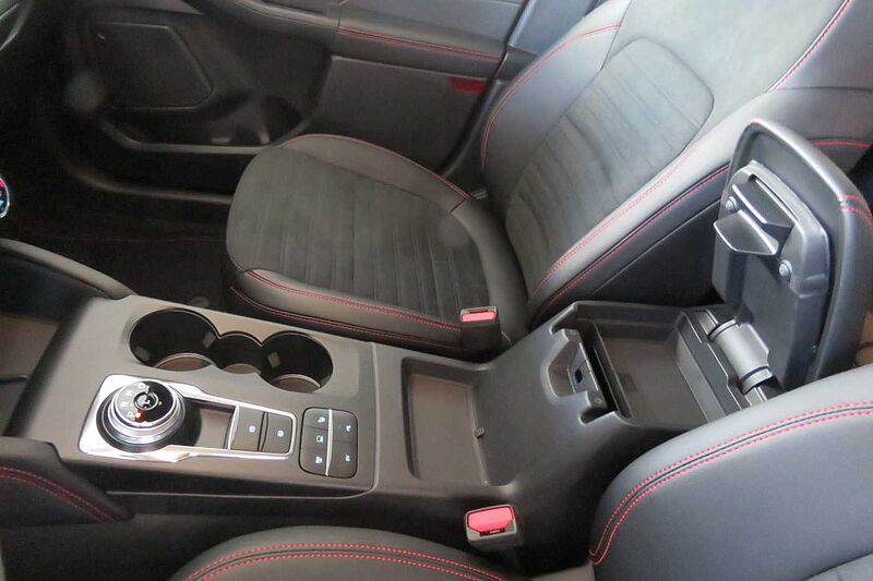 Ford Kuga ST LineX Hybrid Navi