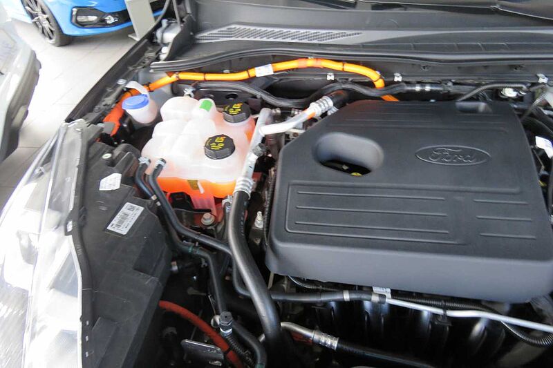 Ford Kuga ST LineX Hybrid Navi