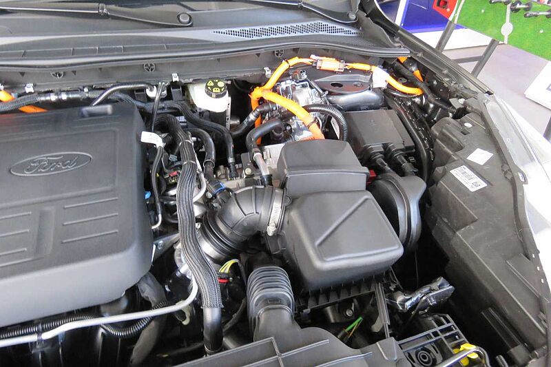 Ford Kuga ST LineX Hybrid Navi