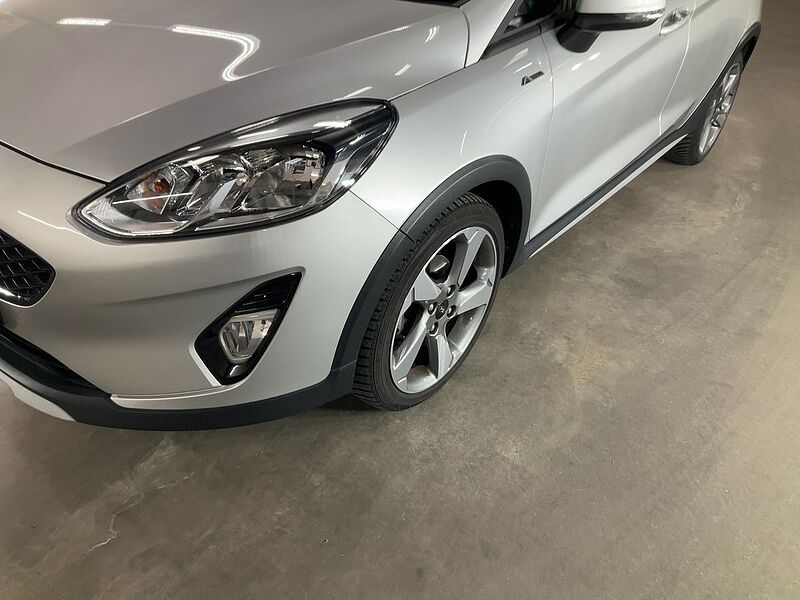 Ford Fiesta Active Pano 29TKM