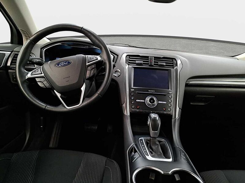 Ford Mondeo Turnier Titanium Hybrid AHK