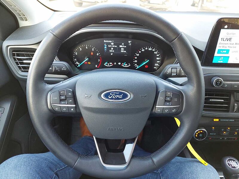 Ford Focus Cool&Connect AHK