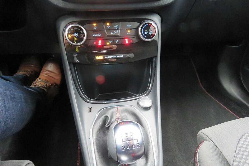 Ford Puma Hybrid ST-LINE Design Winterpaket
