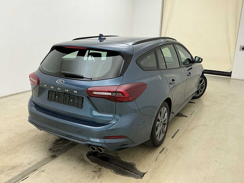 Ford Focus Automaitic Hybrid ST-Line AHK