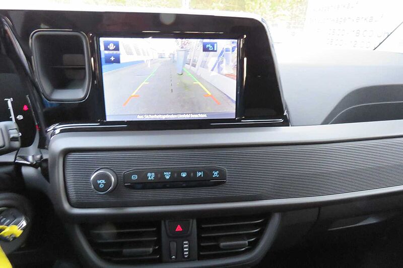 Ford Tourneo Courier Trend Automatic