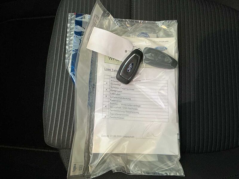 Ford Focus Titanium Hybrid Automatic 4TKM
