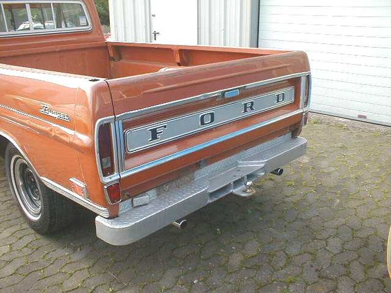Ford Verkauft : Pick-Up F100 1.Hdn. Klima, V8,  Automatic