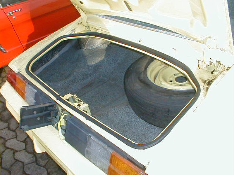 Chevrolet Verkauft : Camaro Coupe V8 Klima/ 1. Hdn.