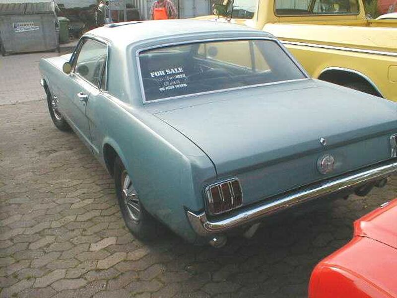 Ford Verkauft : Mustang 1966 Coupe Automatic 6 Zyl.