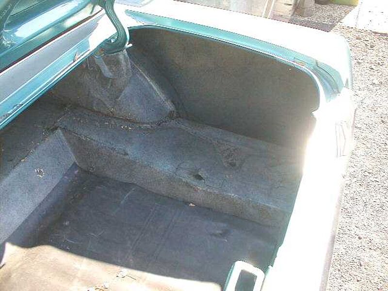 Ford Verkauft : Mustang 1966 Coupe Automatic 6 Zyl.