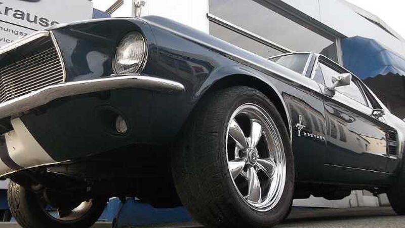 Ford Verkauft : Mustang Coupe V8 1967 Schaltwagen