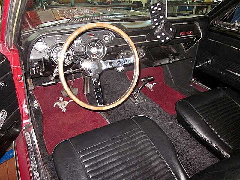 Ford Verkauft : Mustang Coupe V8 1967 Automatic/neuer Motor