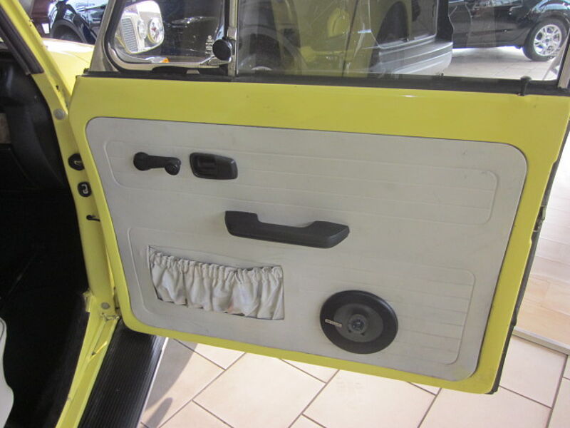 Volkswagen Verkauft : Käfer 1303 Cabrio 1979 limonengelb