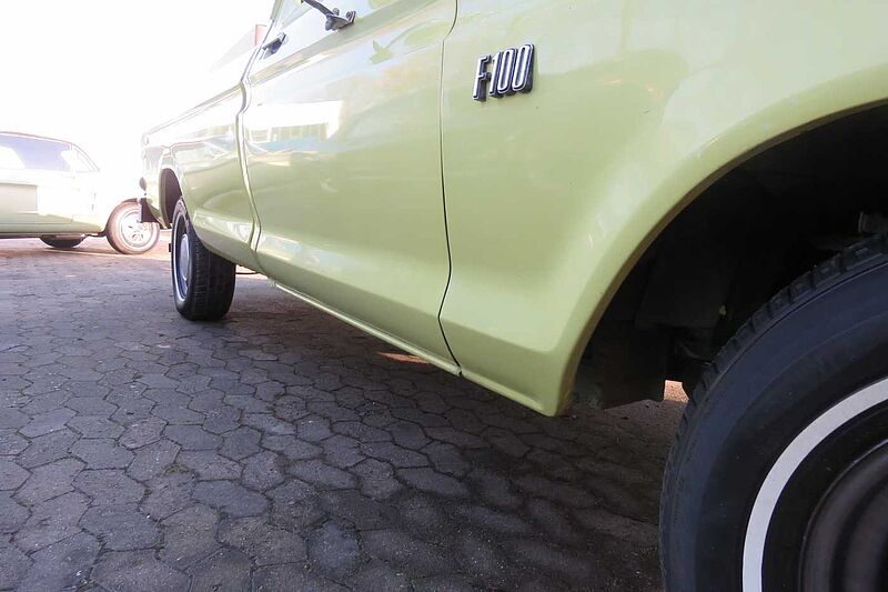 Ford Verkauft : F100 Pick up 1974 Custom V8 Automatic/TÜV