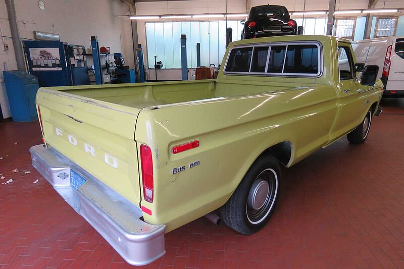 Ford Verkauft : F100 Pick up 1974 Custom V8 Automatic/TÜV