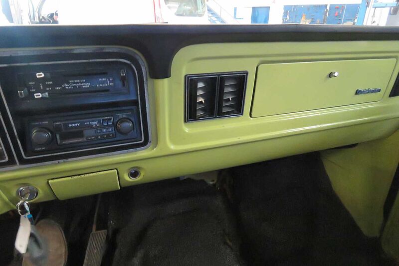 Ford Verkauft : F100 Pick up 1974 Custom V8 Automatic/TÜV