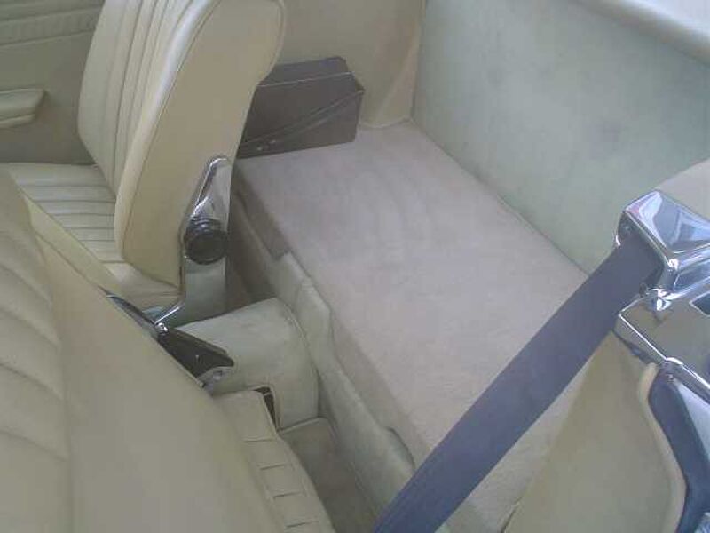 Mercedes-Benz Verkauft : 380 SL W107 Roadster V8 Automatic