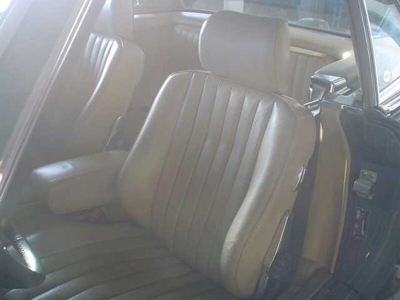 Mercedes-Benz Verkauft : 560 SL W107 Roadster Cabrio V8