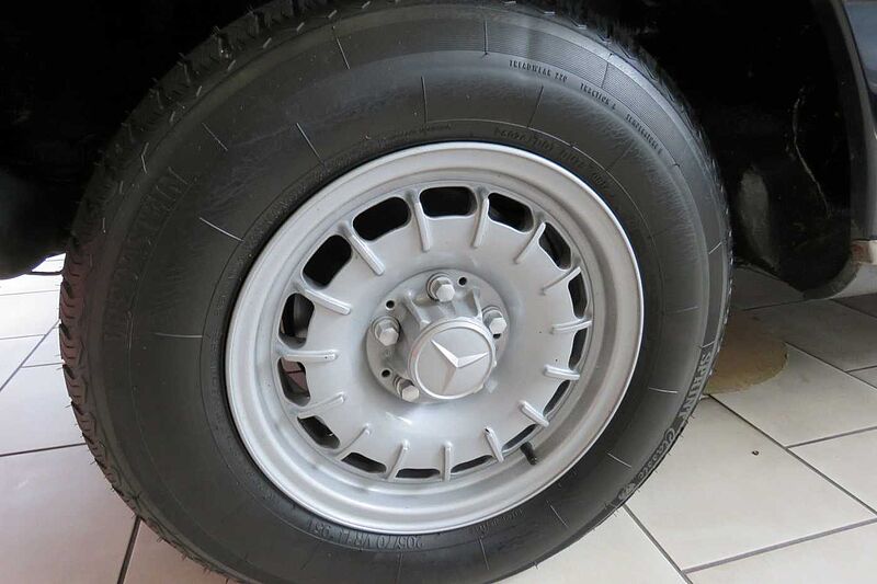 Mercedes-Benz Verkauft : W 116 450 SEL 6.9 V8 Automatic / Klima