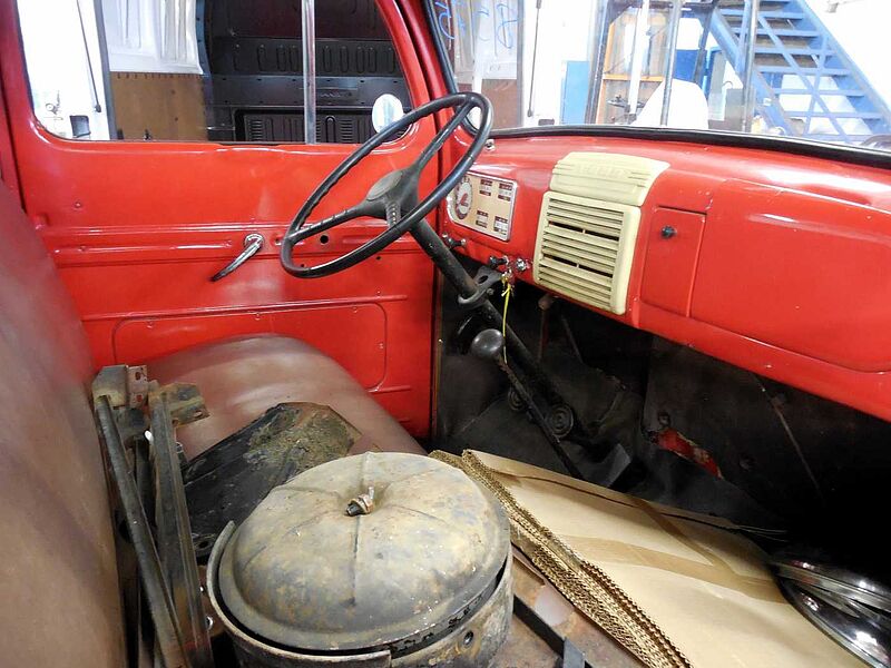 Ford Verkauft : F1 Pickup 1949 Stepside 6 Zyl. Flathead